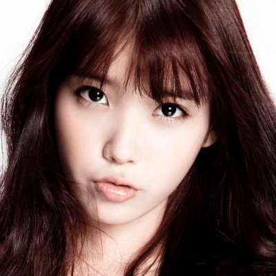 larapateta's profile picture.
