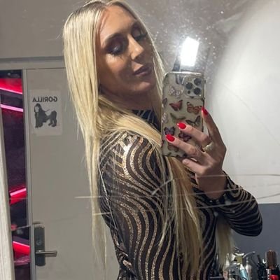 Charlottea62403's profile picture. 