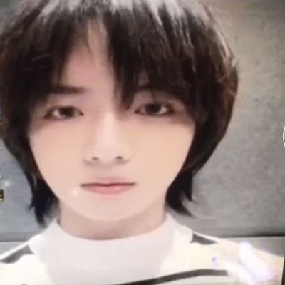 petrepant's profile picture. #투모로우바이투게더 enthusiast since yeonjun's born