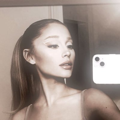 dietopalite's profile picture. you saved my heart from the fate of ophelia