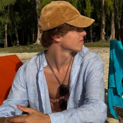 vanchpper's profile picture. 