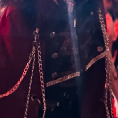 s4w6v's profile picture. #USJファン🥇ランク /07 18/年パスGR2年目/Nikon📸 🔰👶/デカダン⛓️🖤💙❤️🤍/ホラナイ/秋は土日大体います(たまに平日)/フォローお気軽に✨/無言フォロー失礼します🙏/素敵なヘッダーは@utaneko_hana ちゃんから🥹🫶🏻/🔑→@tyg_yu