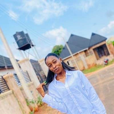 blackTra_Cy's profile picture. inspiring to be a model 🌹 
I hope my dream come true some day🥰