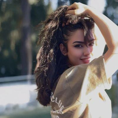 Elnazmani's profile picture.