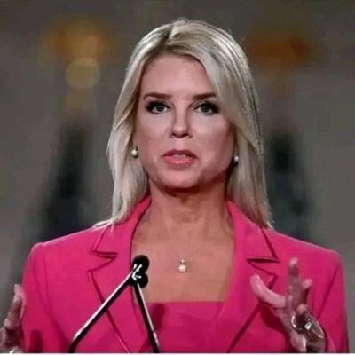 EmmaAnders90644's profile picture. 