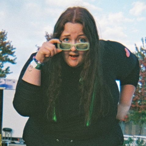 haileybboxx's profile picture. she/her