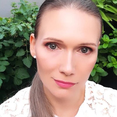 darcyvly's profile picture. cosmic mess w/ neat handwriting