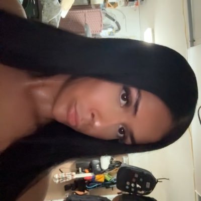 vanesssitaaaaa's profile picture. 