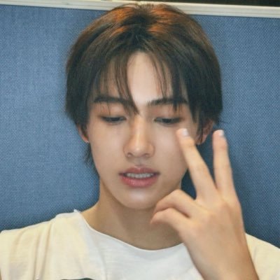 seanIovr's profile picture. Loving #성현 24/7🤍