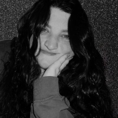starryeyedxsam's profile picture. may your heart remain breakable, but never by the same hand twice | TN x10 | red, 1989, rep, & eras ❤️‍🔥