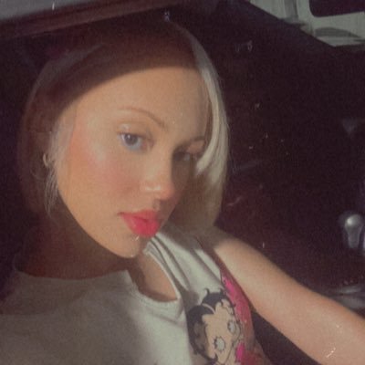 redgirlTea's profile picture. 🐢 Oh, the places you’ll go…. B🍒y mom.