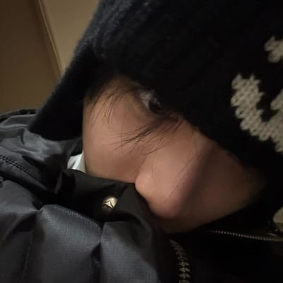 saintdejas's profile picture. 