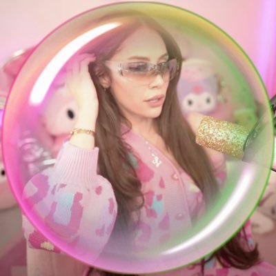 scarlettimeless's profile picture. unhealthily attached to the og avengers | scarlett johansson bisexual truther | @fierjackets’ gf 💐 | #stuckytwt #swiftietwt #eastenderstwt #arianatortwt