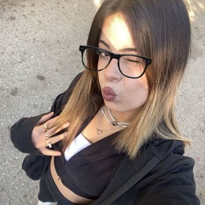 Ronahii30's profile picture.