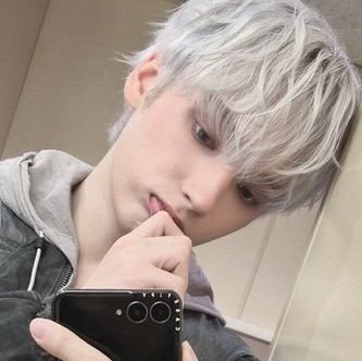 gossipning's profile picture.