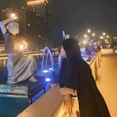 ITOWUINAFLASH's profile picture. Designing trends👗
Investing goals📊
Racing hearts🏎
Calming minds 🧘‍♀️
 — Living my best life USA🇻🇳🇺🇸