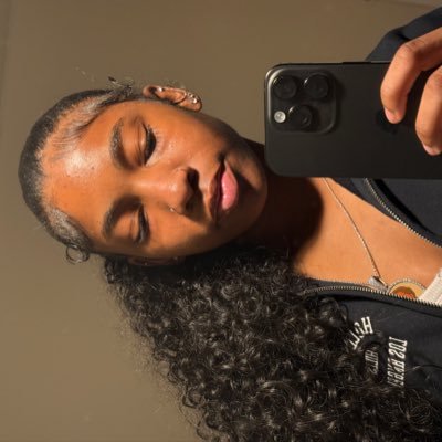 liilchloeee1's profile picture. 