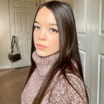 fleezyboogie's profile picture. 20 🤍☁️🫧🦢