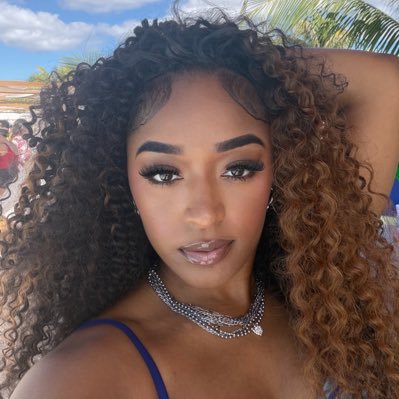 khaeebae's profile picture. 