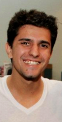 gusf88's profile picture. Publicitário, irmão, amigo, palmeirense, rock'n'roll lover, bebedor de cerveja e reclamão.