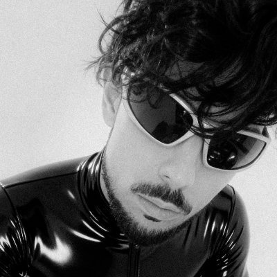 i_am_yumeaki's profile picture. 他人の承認を待つには、人生は短すぎる。 ⋆｡°✩ ˚｡⋆ ♪ ･ﾟ✧