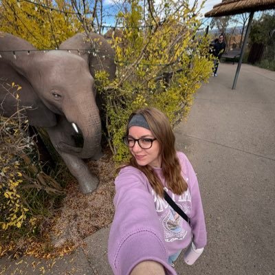 flickerofjen's profile picture. you can dance on your own, it’s okay cause you’re not alone. nh