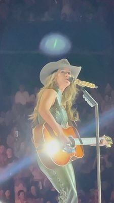 LaineyWils47617's profile picture. 