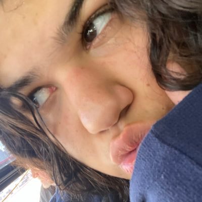 JulianaCorellaF's profile picture. ♉️ 𝟗𝟗𝟗 ☮️ XXIIII