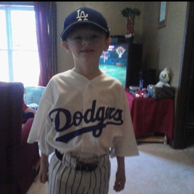 MissyDempsay's profile picture. Literacy specialist K-2🖤KV🐅🏐coach🖤Mom of 3 BIG boys🖤CMU alum 🏐🥎90-94🖤⚾️LA Dodgers💙