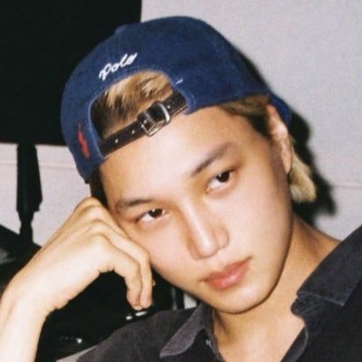 cucaodemerda's profile picture. if only we could fly