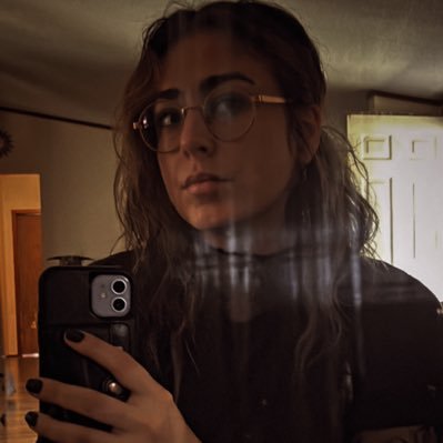 britgeneva's profile picture. 𓋼𓍊 ツ☮︎ let them