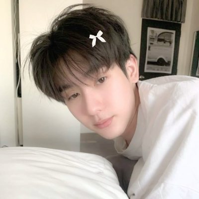 ayakavverse's profile picture. 🦊🍅𓆩♡𓆪 ⋆｡°✩ ¡softly writing au(s), loudly fangirling!  ☁️ 
— loves all, but forever soft for #FORCEBOOK #MARKOHM #PERTHSANTA #KENPAUL & many more