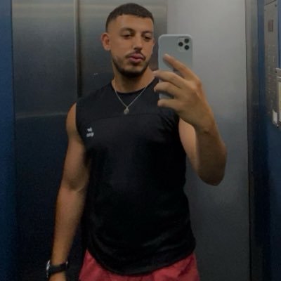 OussamaAguert's profile picture. ALX Student | Self-Taught Front-End Developer