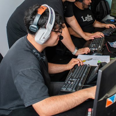 nrvzfps's profile picture. 👑Founder @SyncFireENT 
📚Productor y Operador técnico de medios audiovisuales @ISEC_Edu
🔧Working with: @nuvy_community @eternalflamecl
🇦🇷