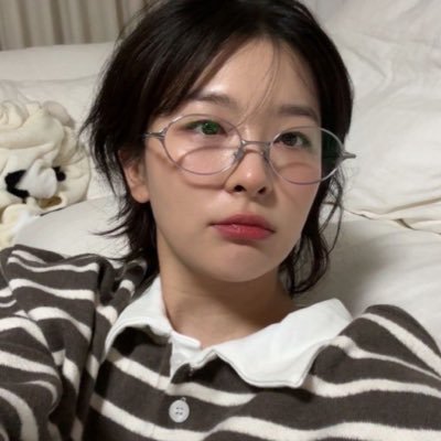 milkyrinz's profile picture. ❨ daydreaming ❩ esp/eng 🇨🇱