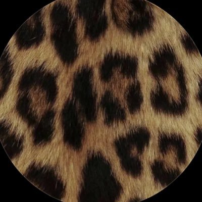 AlZEAD__'s profile picture. أثبـتِ النفوس الهينة تستغرب كبـار المبادئ    https://t.co/LnEysrjDEh