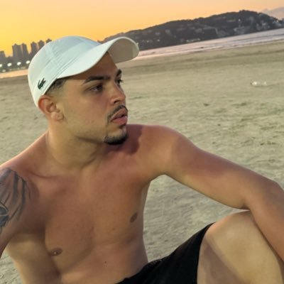 CHenrique37201's profile picture. 