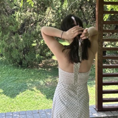 JenniferLipl's profile picture. 