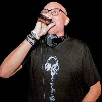 STREETANGELDJ's profile picture. STREET ANGEL(Angelo Recchia)NASCE'30/o3/1971 A LOCOROTONDO. LA CARRIERA DA DJ INIZIA NELLA META' DEGLI ANNI 80 .VIVE in SALENTO. Professionista Dj