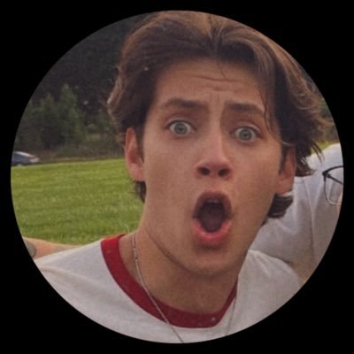 IntricatePlayer's profile picture. 