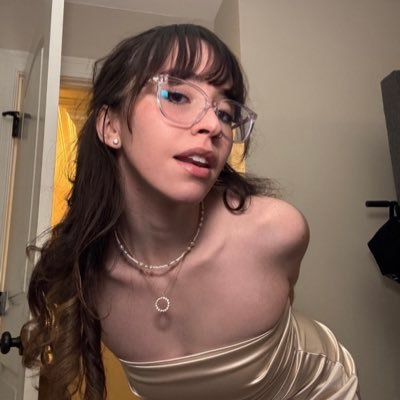 CalistaMar12433's profile picture.