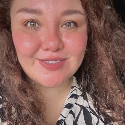 emecemg's profile picture. Vive vive feliz en el mundo sin que nadie perturbe tu mente