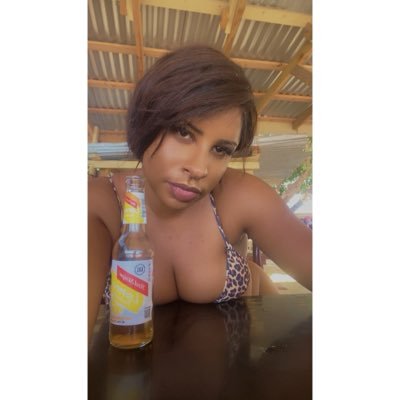 luvequin_'s profile picture. 