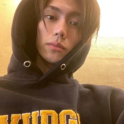 caelilies's profile picture. if you think you're straight and you feel like tianziyu 我的天啊 i have news for you