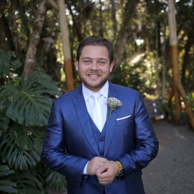 matheuzinhocfc's profile picture. Cirurgião-Dentista formado na UFPR | Apaixonado por futebol e pelo @coritiba | Menos Estado, mais liberdade.