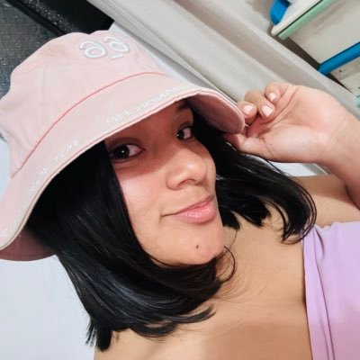 JezminRodriguez's profile picture. A P R E N D E - C R E C E -Y- E V O L U C I O N A green vibes💚