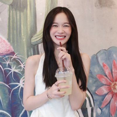 MasterYoda36's profile picture. #SonyaSaranphat 🐰🪐 #LMSY 🩺🎶 แฟนควีน #TKphinyanech (แตงกวา)🥒 #TKNur🦌🐬