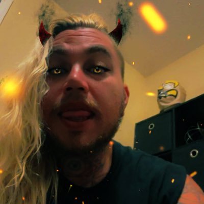 Skunk_alicious's profile picture. Well Hung with a Gawd Komplex #NAP Founder of Rockstar Radio Live Mngmt. for Will Gates & married to @madam_momo_117