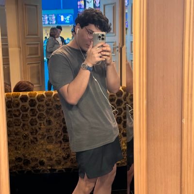 axell1026's profile picture. 20. 🇪🇨. 16/04/05