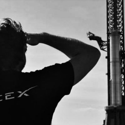 SubtlePodcast's profile picture. Tesla 🚘 &  SpaceX 🚀